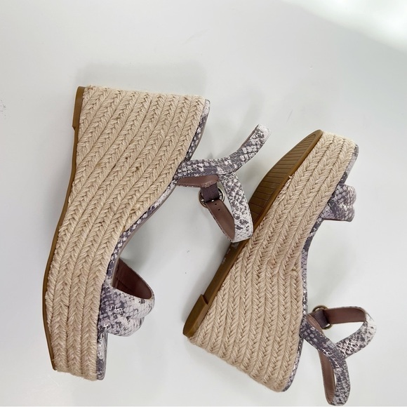 Deltan Purple Snake Print Strappy Wedges Size 9 NEW - Picture 4 of 7